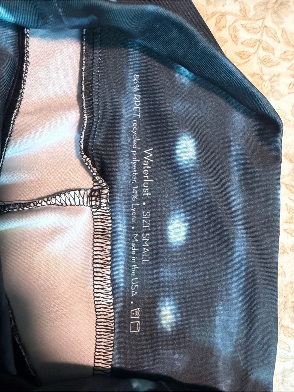 Waterlust Whale Shark Legging - Picture 3 of 3